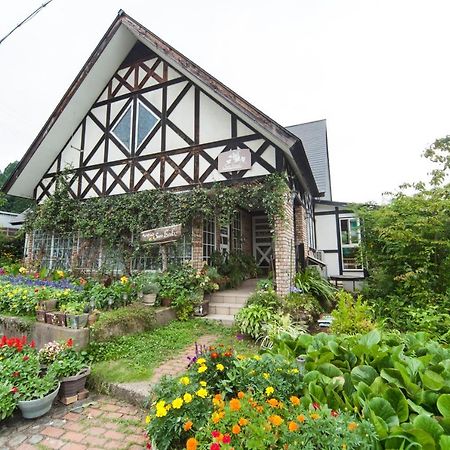 Pension Snow Land Toyooka  Exterior photo