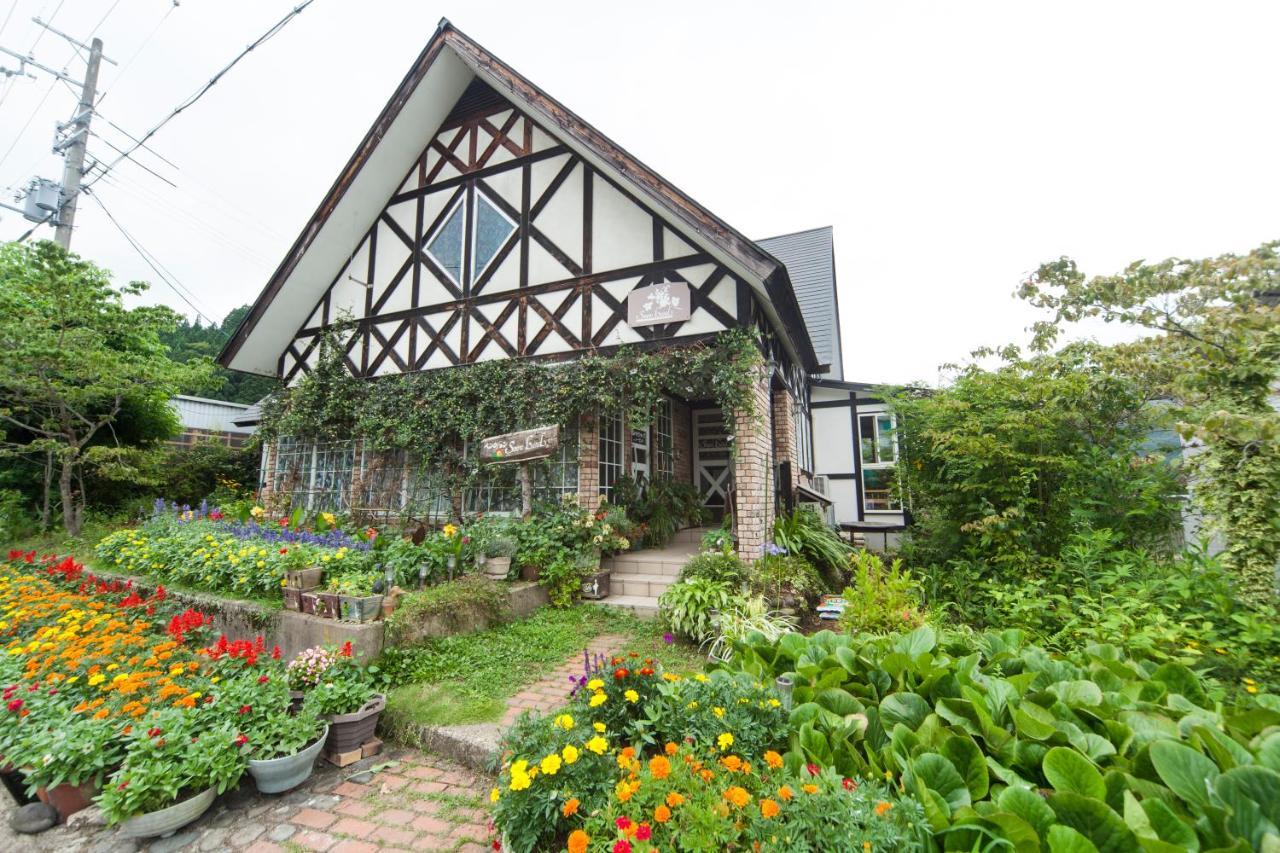 Pension Snow Land Toyooka  Exterior photo
